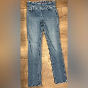 Women’s Gloria Vanderbilt Amanda Pull-On Jeans Size 4